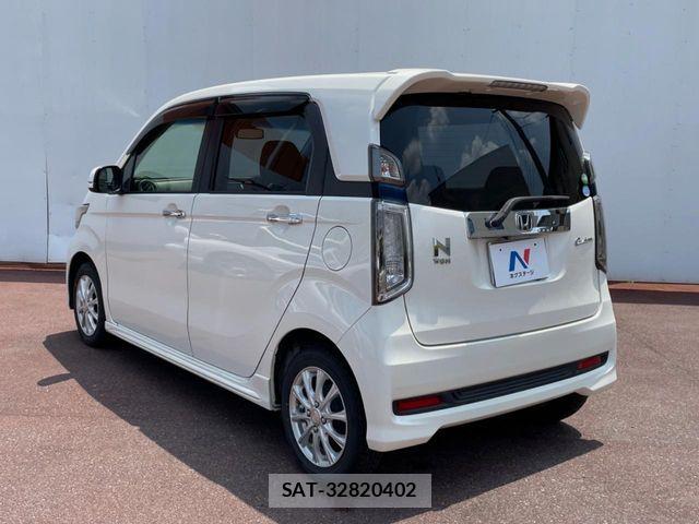 Honda N-WGN 2015-03 8368002-17