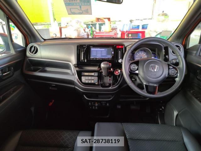 Honda N-WGN 2018-11 8372007-2