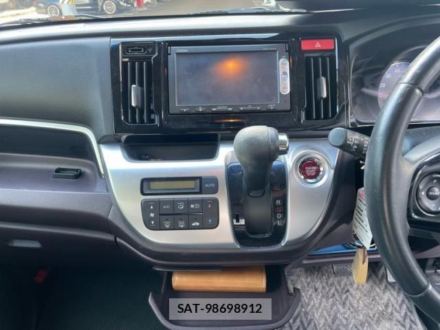 Honda N-WGN 2013-12 8414212-17