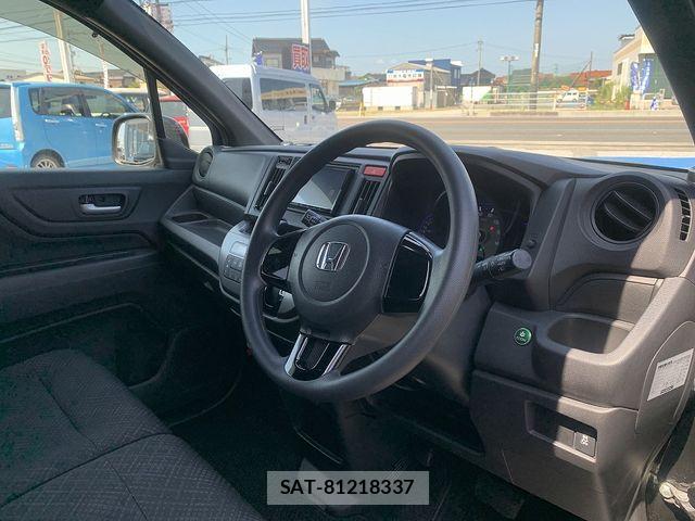 Honda N-WGN 2019-03 8438668-16