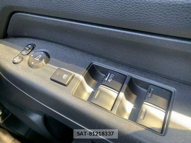 Honda N-WGN 2019-03 8438668-8