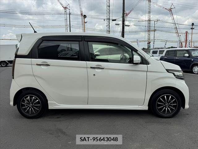 Honda N-WGN 2016-12 8563101-11