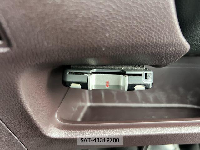 Honda N-WGN 2015-01 8830974-11