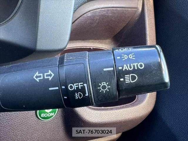 Honda N-WGN 2015-11 8871786-6