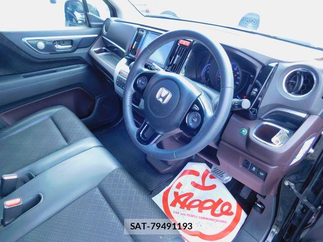 Honda N-WGN 2014-10 8884133-11