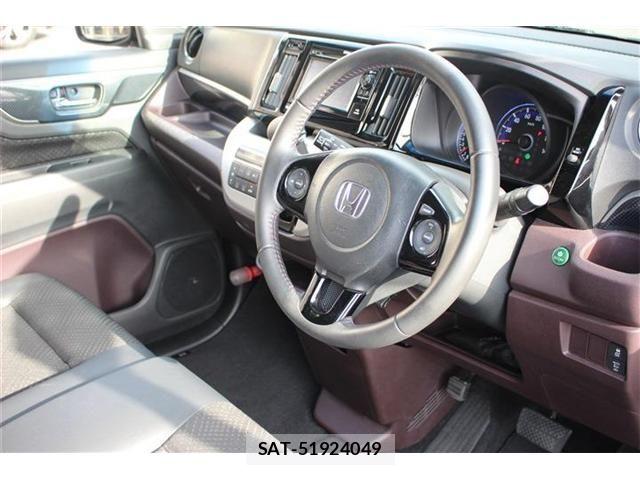 Honda N-WGN 2016-05 8884132-19