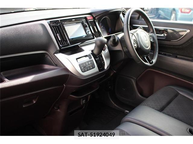 Honda N-WGN 2016-05 8884132-21
