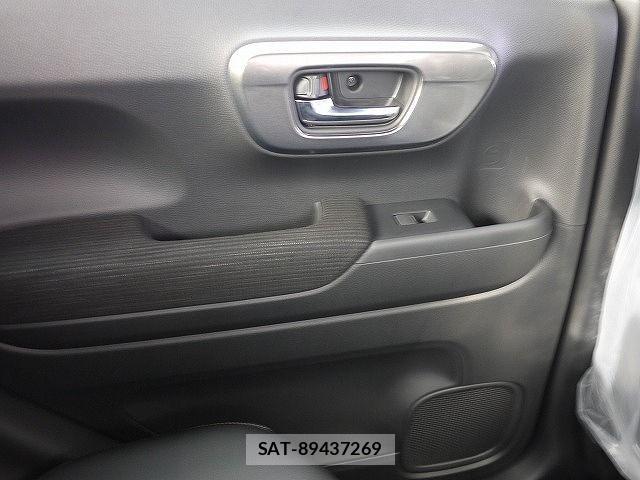 Honda N-WGN 2025-10 7223282-9