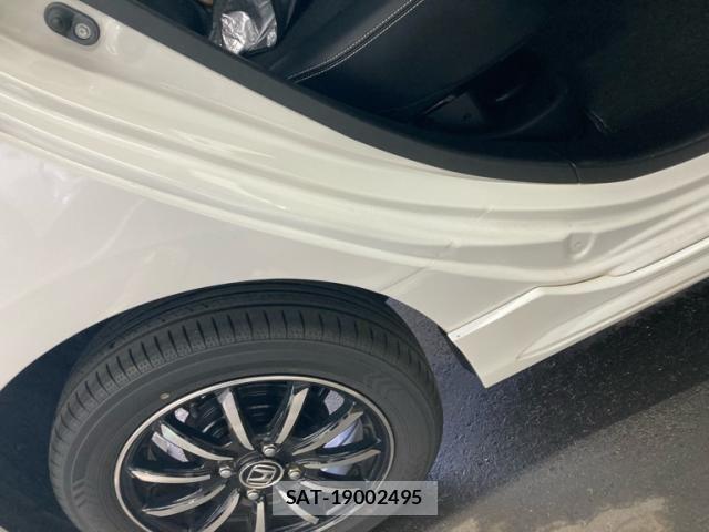 Honda N-WGN 2018-09 7456617-19