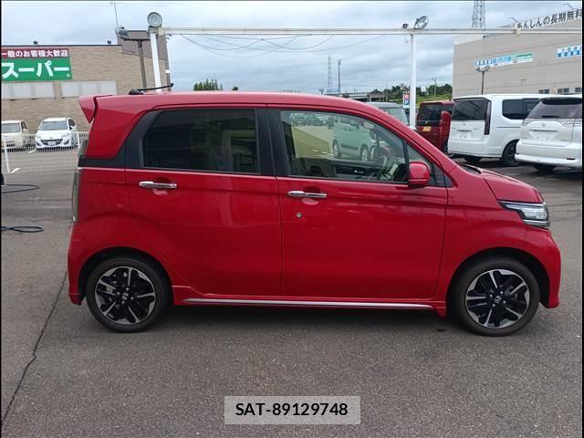 Honda N-WGN 2017-11 7878638-3