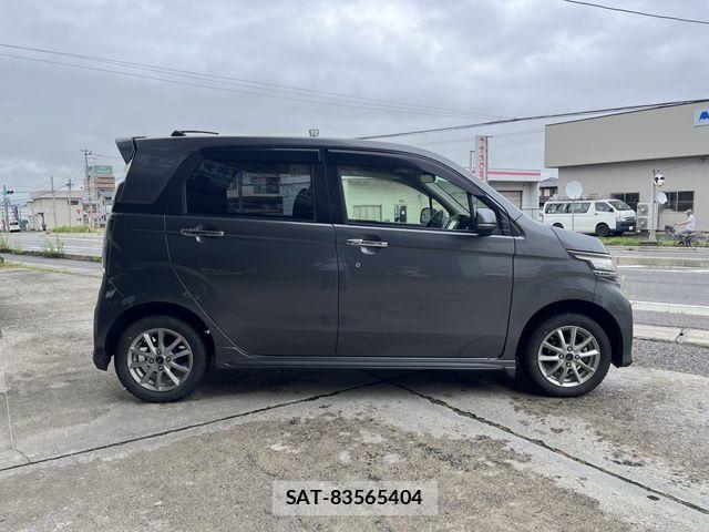 Honda N-WGN 2014-10 8209424-11