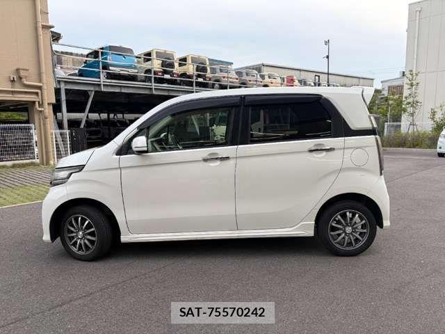 Honda N-WGN 2015-09 8368008-16