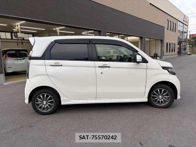 Honda N-WGN 2015-09 8368008-18