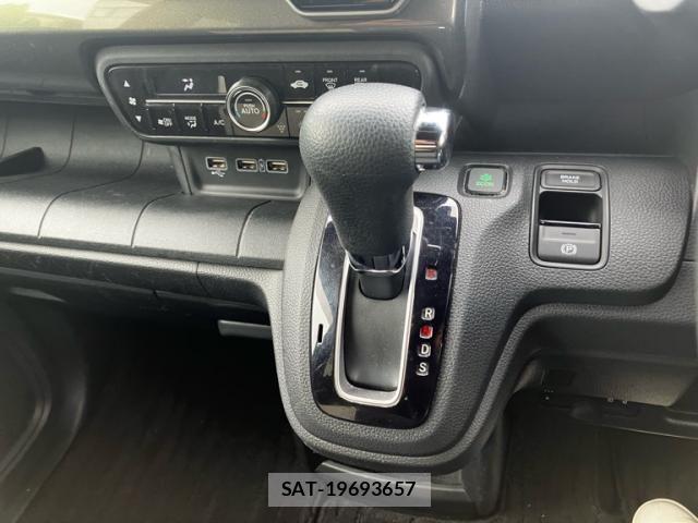 Honda N-WGN 2019-08 8414218-23