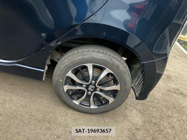 Honda N-WGN 2019-08 8414218-7
