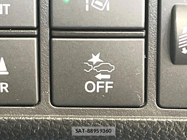 Honda N-WGN 2023-10 8563104-4