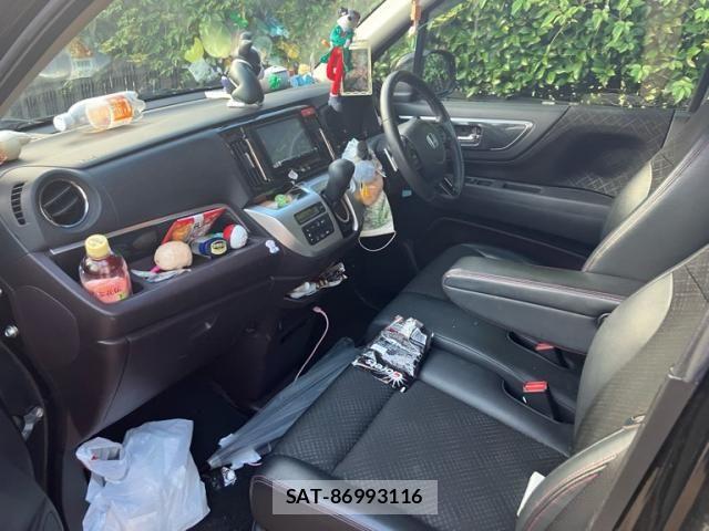 Honda N-WGN 2015-10 8830977-14