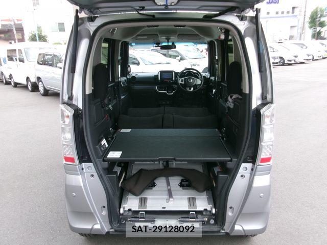 Honda N BOX 2017-07 8666646-17