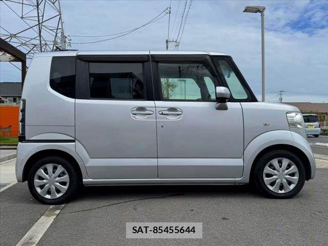 Honda N BOX 2014-01 8744737-11