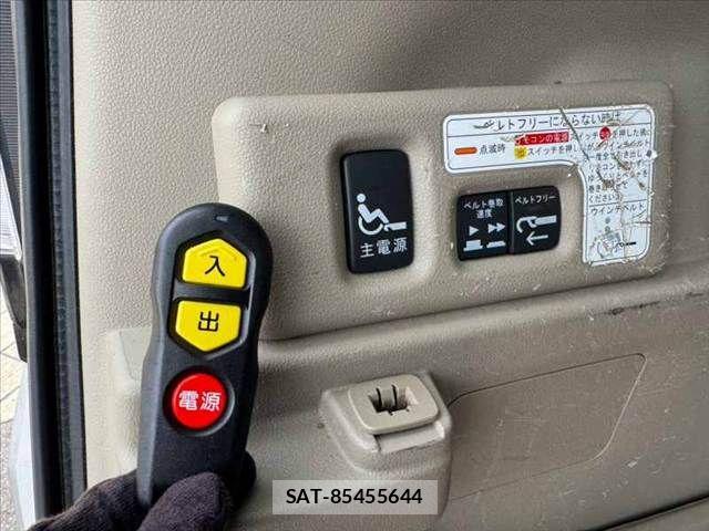 Honda N BOX 2014-01 8744737-6