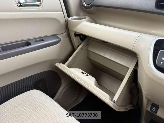 Honda N BOX 2015-03 7328904-21