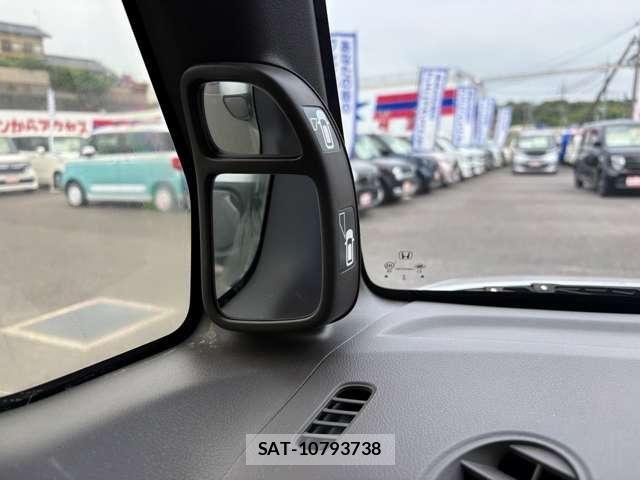 Honda N BOX 2015-03 7328904-23