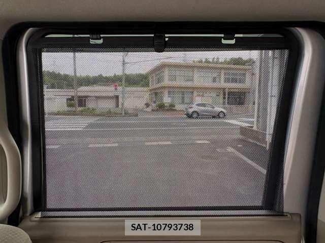 Honda N BOX 2015-03 7328904-28