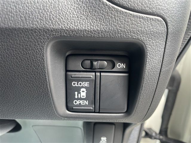 Honda N BOX 2014-06 4242545-17