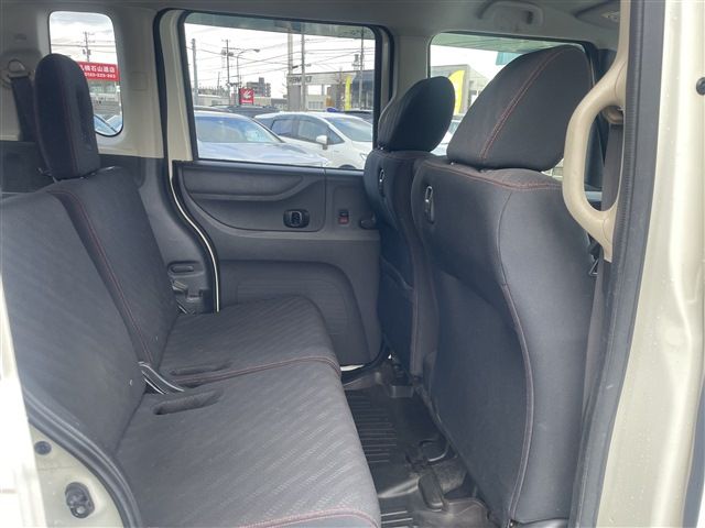 Honda N BOX 2014-06 4242545-28