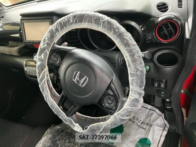 Honda N BOX 2014-08 7359031-14