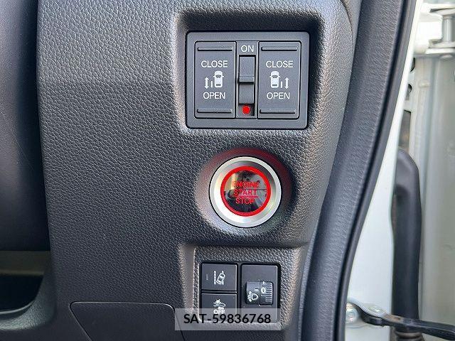 Honda N BOX 2023-05 3380563-16