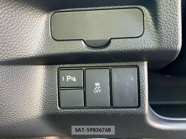 Honda N BOX 2023-05 3380563-17