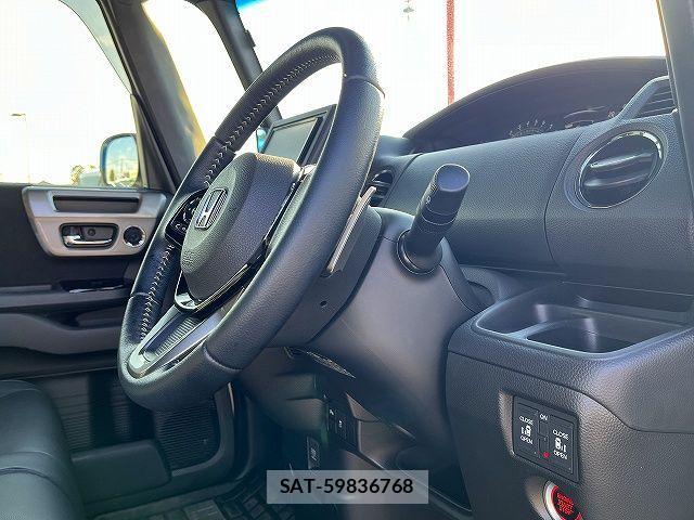 Honda N BOX 2023-05 3380563-3