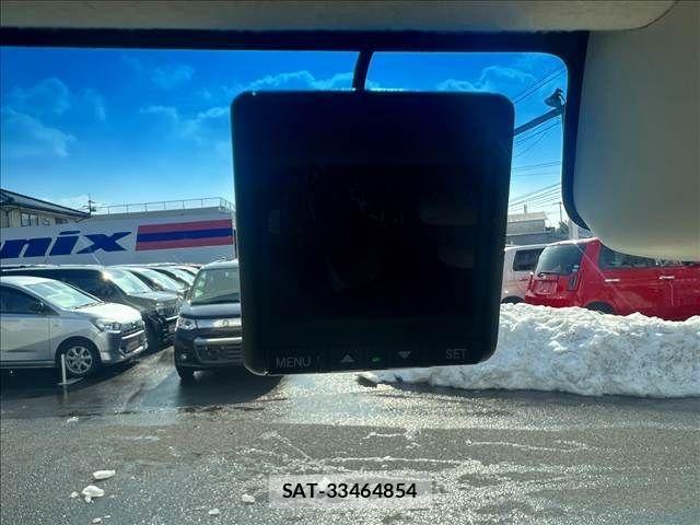Honda N BOX 2021-06 3677469-22