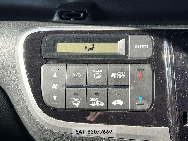 Honda N BOX 2017-01 3677491-13