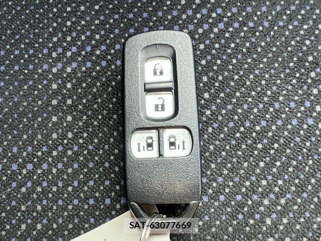Honda N BOX 2017-01 3677491-21