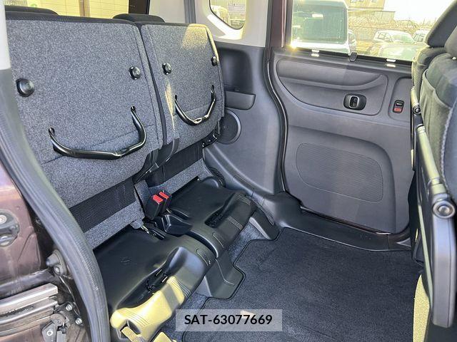 Honda N BOX 2017-01 3677491-26