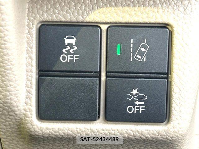 Honda N BOX 2018-03 3677392-5