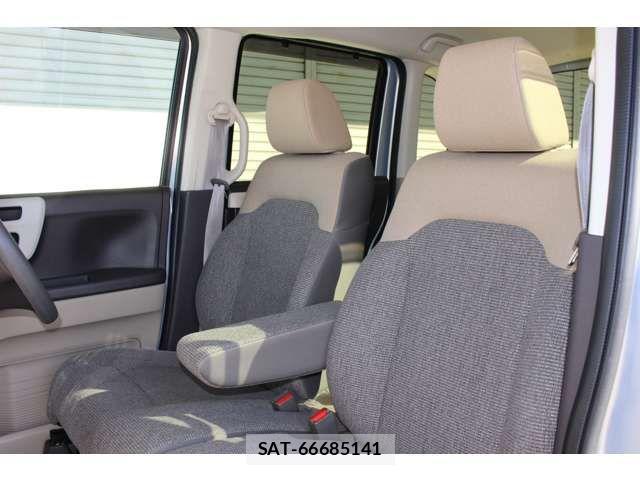 Honda N BOX 2017-12 4045964-10