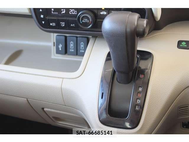 Honda N BOX 2017-12 4045964-17