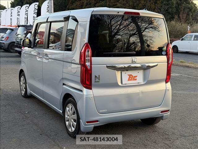 Honda N BOX 2017-10 4422530-7