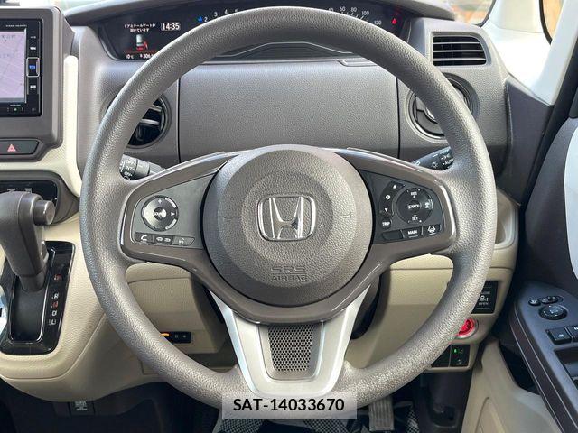 Honda N BOX 2017-11 4971571-10