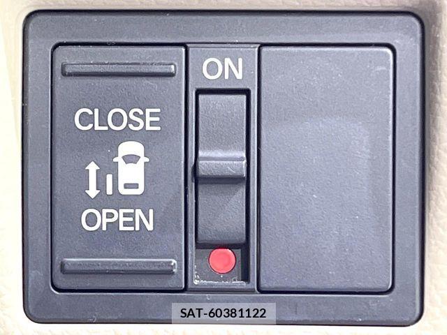 Honda N BOX 2019-07 5873359-3