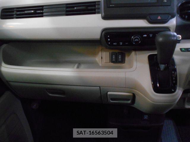 Honda N BOX 2017-09 6013971-10