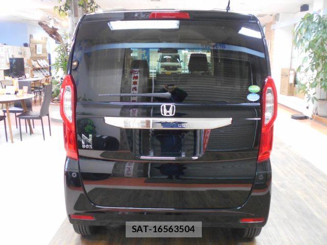 Honda N BOX 2017-09 6013971-16