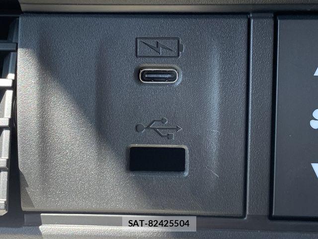 Honda N BOX 2023-10 6013869-10