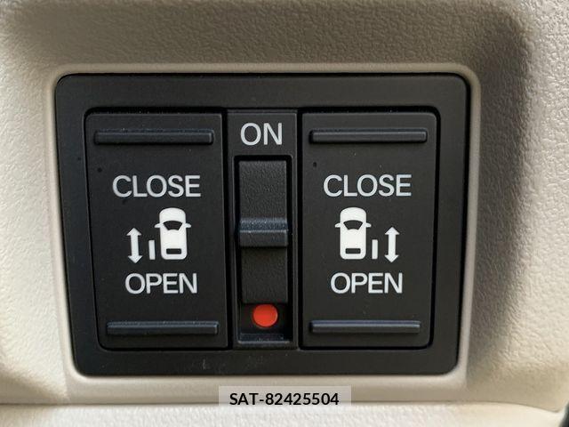 Honda N BOX 2023-10 6013869-8