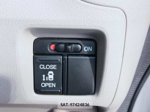 Honda N BOX 2014-03 6014045-12