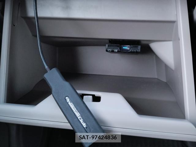 Honda N BOX 2014-03 6014045-15