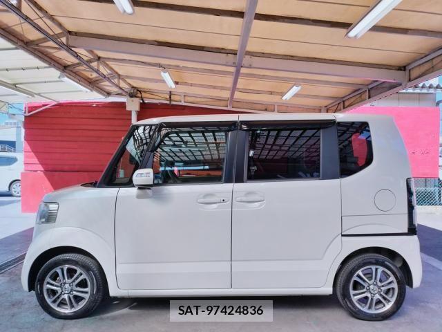 Honda N BOX 2014-03 6014045-1